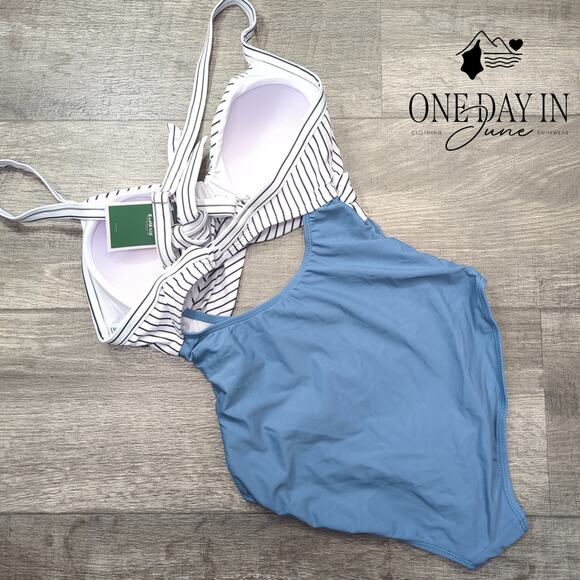 Eomenie Cross Front Cut Out One Piece Swimsuit Size XS - Picture 7 of 7